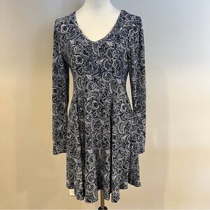 Cecico Blue and White Paisley Long Sleeve stretchy mini Dress size large